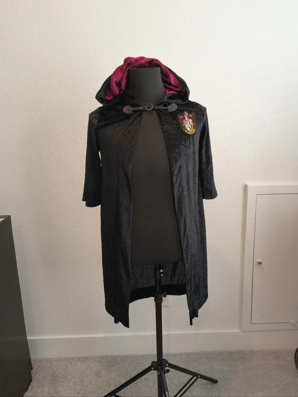 Harry Potter robe Gryffindor girls size Small/ Medium